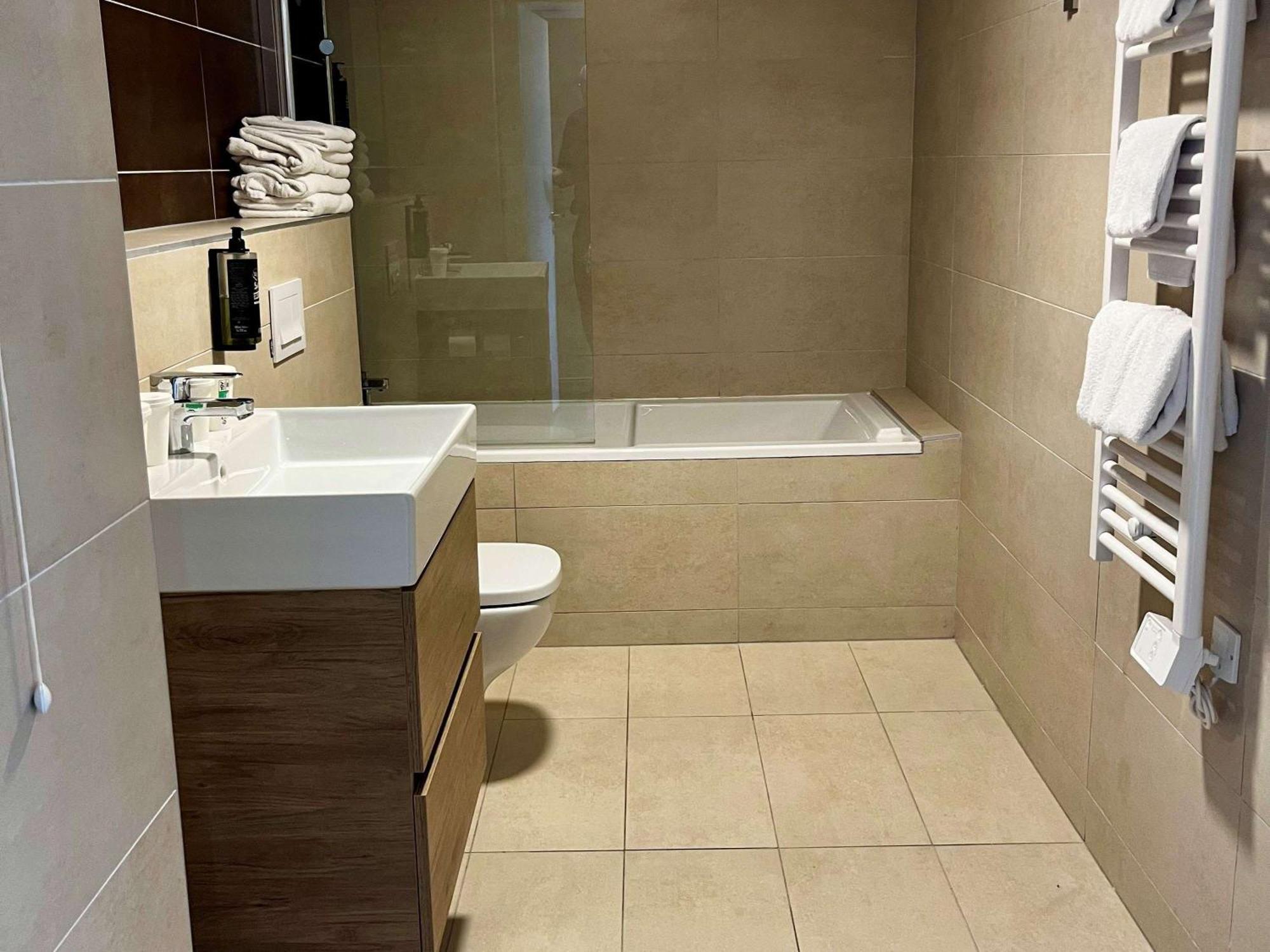 Ibis Styles Cabries Aix-En-Provence Tgv Hotel Luaran gambar